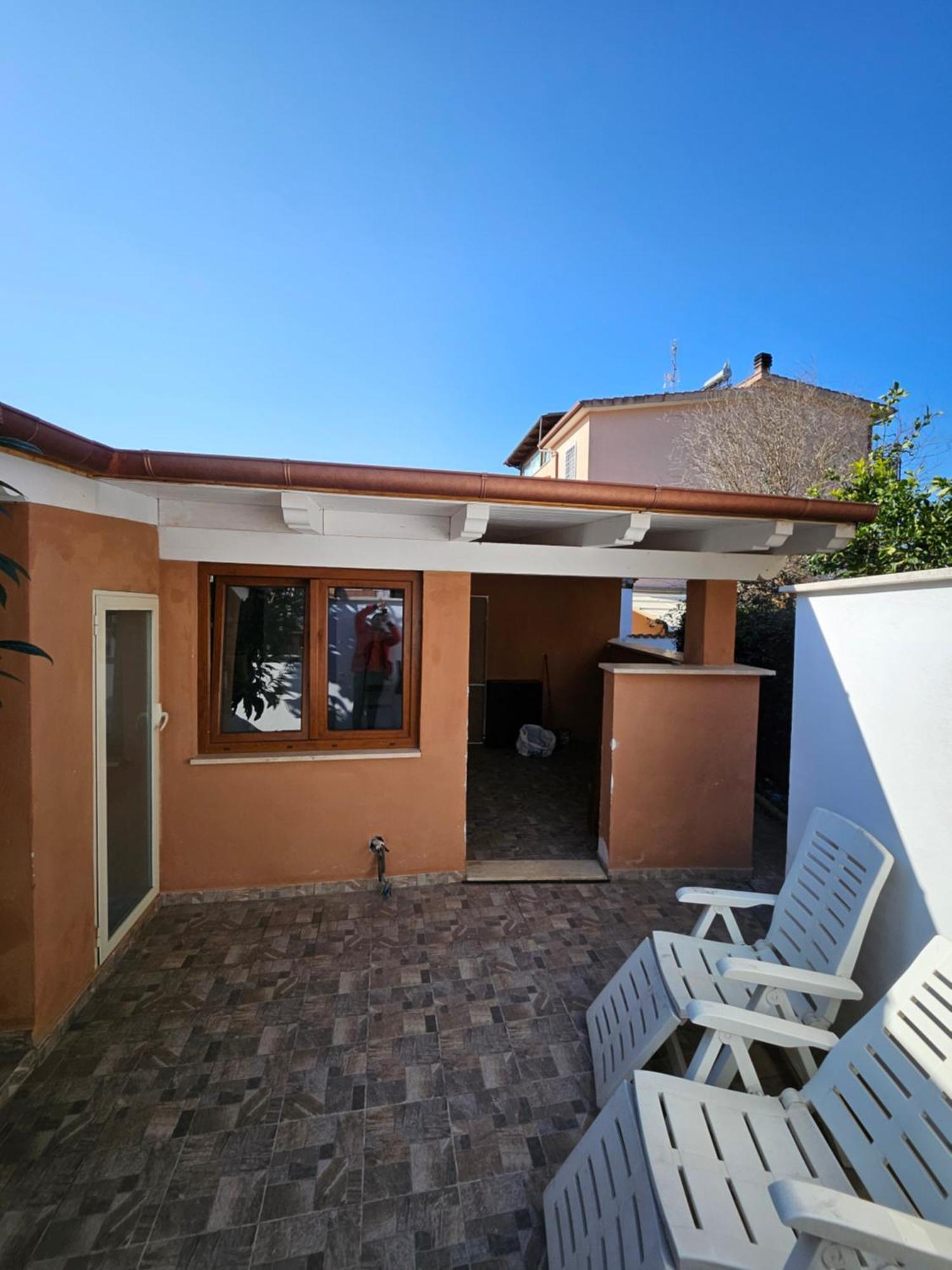 Casa Vacanze Dragona 15 Min Fco 10 Min Ostia Acilia Room photo